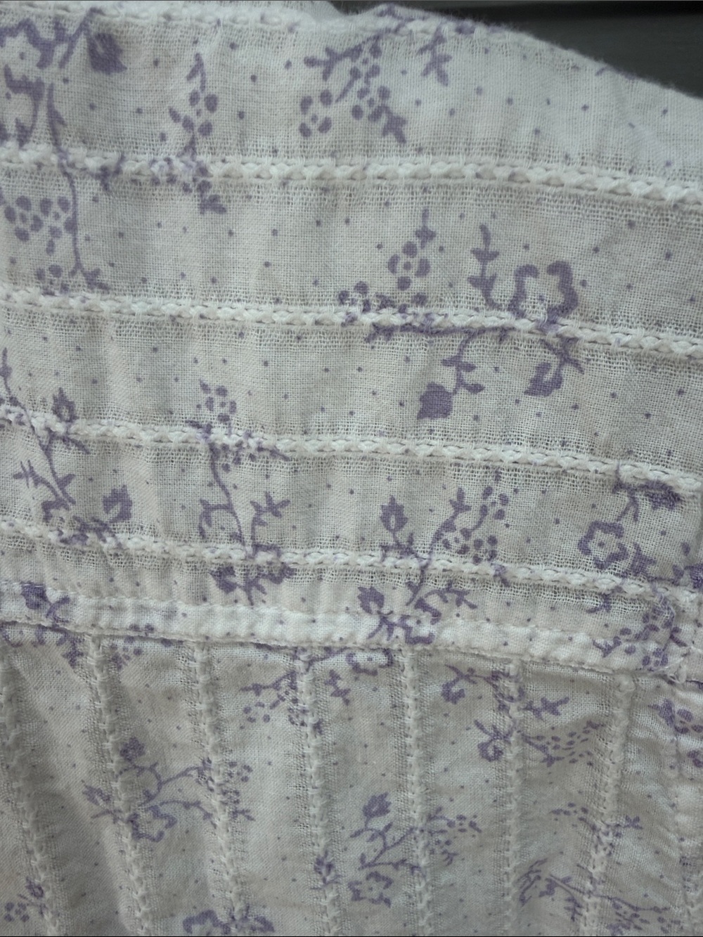 Cowgirl Hardware Floral Sleeveless Button-Up Shirt - White with Lavender Print M - Picture 5 of 5